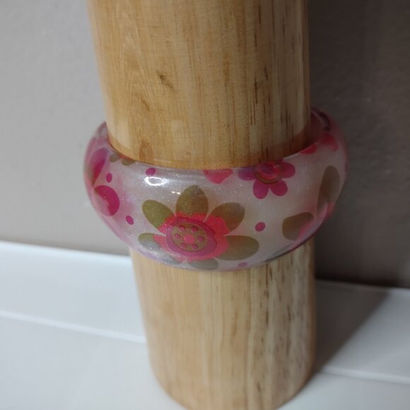 8 Inch Vintage Cute Pink Flower Bangle - Picture 2 of 11
